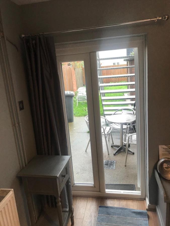Private Double Room With Garden Ипсуич Екстериор снимка